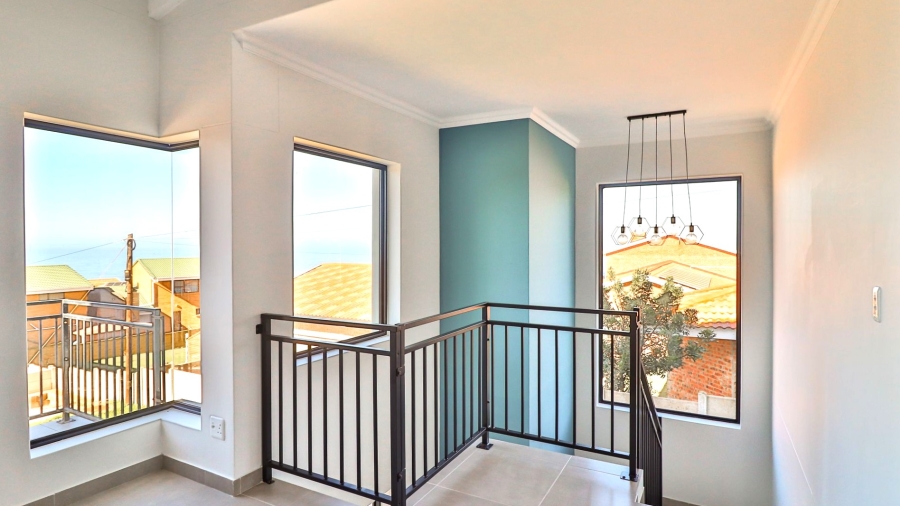 3 Bedroom Property for Sale in Dana Bay Western Cape